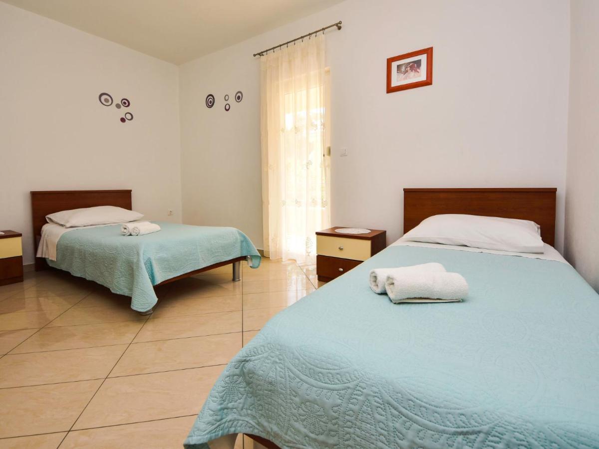 Apartment Tanja By Interhome มาสเลนีซา ภายนอก รูปภาพ